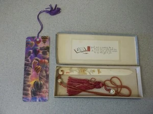 Bookmarks vintage 2 total including Royce McClure 3D balloons and Oriental - Picture 1 of 10