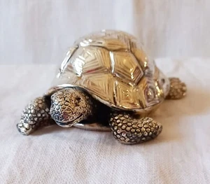Scultura di tartaruga in argento, firmata Romar Preziosi d’Arte. 12x8x5 cm - Foto 1 di 12