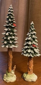 Juego de 2 pinos imponentes Department 56 Christmas Snow Village 52632 - Imagen 1 de 3