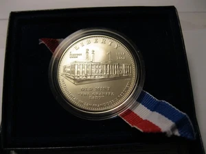 2006-S SAN FRANCISCO OLD MINT UNCIRCULATED 90% SILVER DOLLAR! W/OGP - Picture 1 of 3