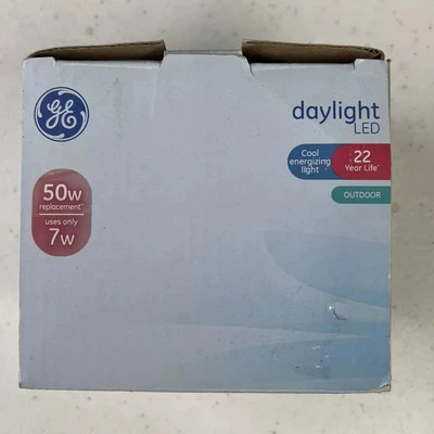 GE LED 50 W Daylight Par20 Outdoor Floodlight Dimmable Bulb - 50W Equivalent New - Image 1 of 2