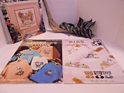 Leisure Arts Animal Designs for Cross Stitch - Lot of 3 Bunnies, Bears, Frogs + - Image 1 of 4