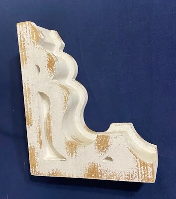 (1) Sujetalibros de ménsula de madera blanca envejecida Magnolia Home Foto 1 de 2