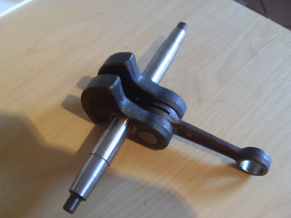 Crankshaft Dolmar 122, 122 Super (122120001 - Image 1 of 1