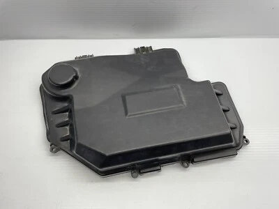 2005-2011 AUDI A6 Right ECU / Engine Module Housing Cover Upper HALF 4F1907613 - Image 1 of 4