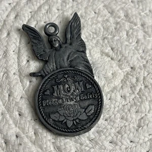 Vintage CAMCO Mom Please Drive Safely Keychain - Picture 1 of 2