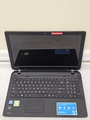 Portátil Toshiba Satellite C55-B5382 - Pentium N3540 - 4 GB RAM - HDD de 1 TB - Win 10 Foto 1 de 4