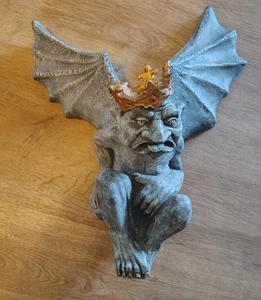Design Toscano Gargoyle 14-in Garden Statue Wall Sculpture Art Flying King Wings - Picture 1 of 11