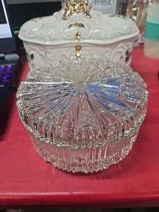 Vintage rund ausgefallen geschliffenes Glas 3 Abschnitte bedeckt Schmuck/Schmuck Schale - Bild 1 von 3