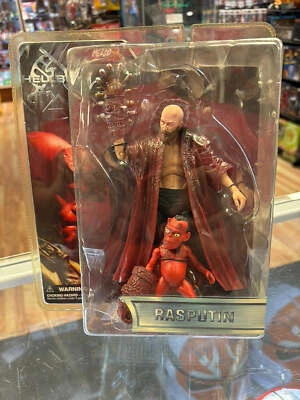 Rasputín con Hellboy (Mezco, HellBoy) Foto 1 de 4