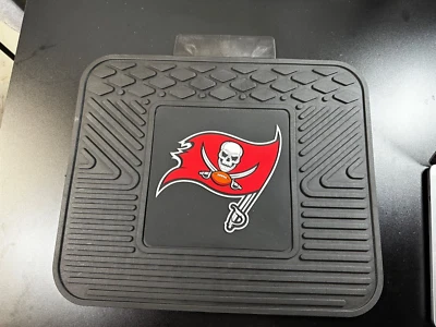 NFL - Alfombrilla utilitaria Tampa Bay Buccaneers Team Logo 14"x17" Foto 1 de 2