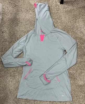 Camisa Pull On Capa 8 Performance Mujer Mediana Larga Manga PULGAR Foto 1 de 4