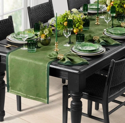 Nuevo con etiquetas Williams Sonoma Filomena Jacquard Corredor de Mesa Navidad 16" X 108" Foto 1 de 3