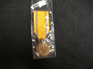 US American Defense Mini Medal Military - Picture 1 of 4
