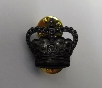 Genuine British Royal Marines  RM Bronze Colour Officers 20mm Crown Badge RM1X - Image 1 of 4