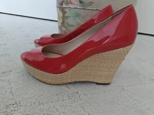 Franco Sarto RED SURF Faux Patent High Woven WEDGE HEELS Womens 7.5 Open Toe AS - Picture 1 of 11