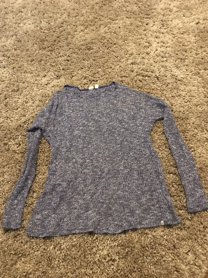 Volcom Women's Long Sleeve Heather Blue Sweater Light Weight Sz. S - Image 1 of 1
