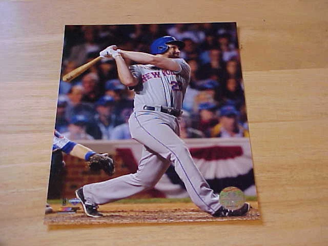 Foto a color 8x10 con licencia oficial de Daniel Murphy de los Mets de Nueva York  Foto 1 de 1