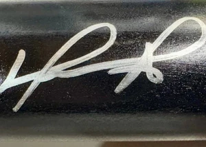 David Ortiz Autographed Baseball Bat w/JSA and David Ortiz COA - Picture 1 of 5