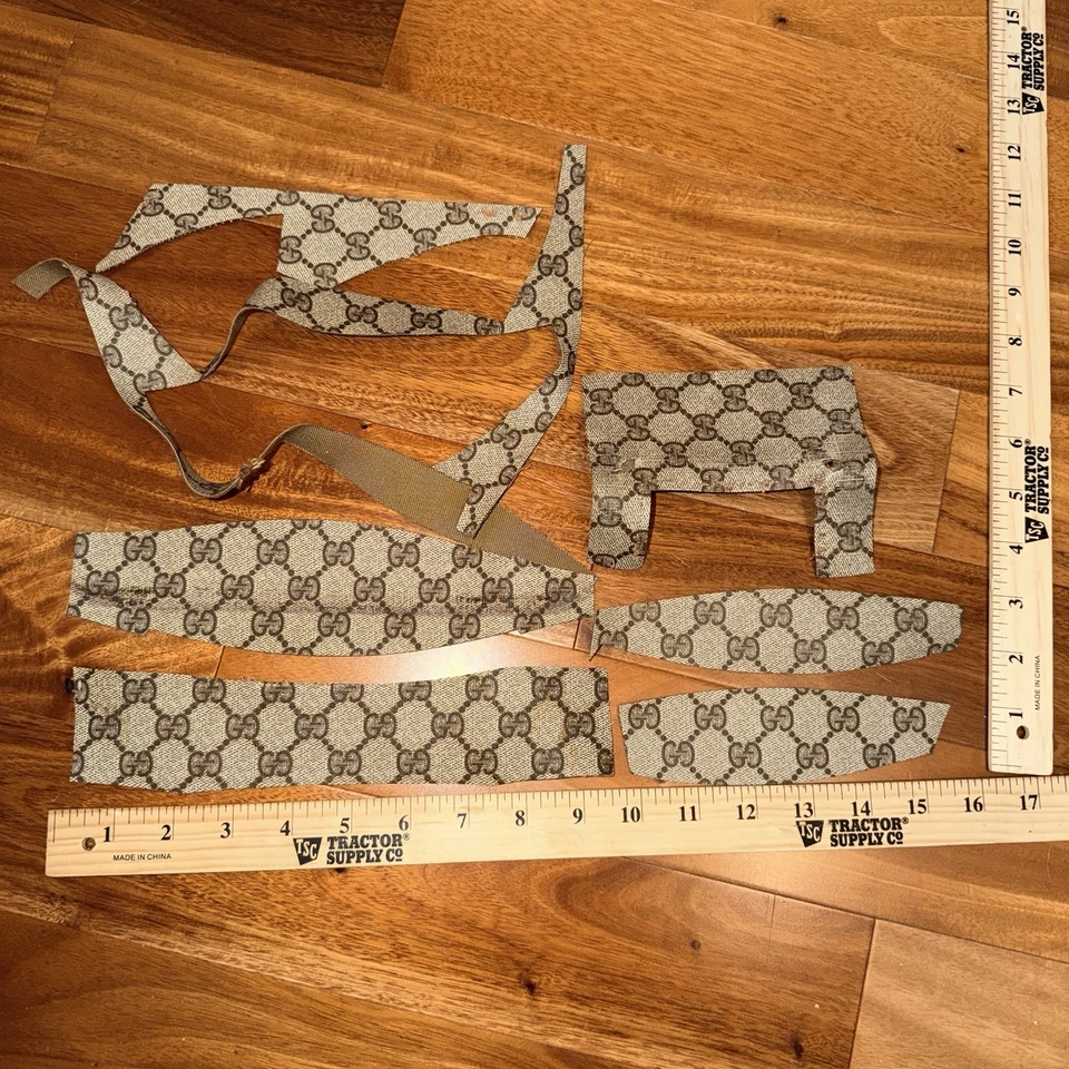 Pieza GUCCI Chatarra Tela Material Corte Reparación Reemplazar, Reutilizar Artesanías Foto 1 de 2
