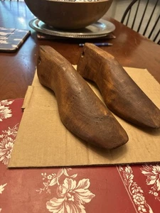 Pair of Antique Cobbler's Wooden Shoe Forms for Women's Shoes - Picture 1 of 7