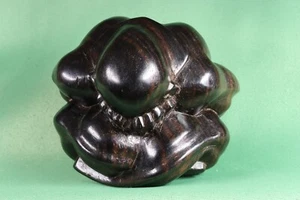 Sculpture ‘The Weeping of Buddha or Weeping Buddha’. Sculpture 'The Crying Bu... - Picture 1 of 7