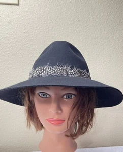 Vintage August Women's Black Wool Bucket Nomadic Hat w/Feather Band - Picture 1 of 9