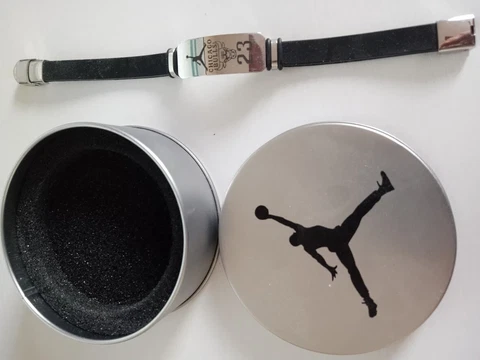 Micheal Jordan Nike Chicago Bulls Braclet black wristband/silver symbol Cover