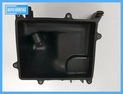 original Suzuki Vitara air filter housing air filter box body - Image 1 of 2