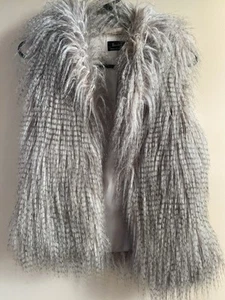 Bardot Faux Fur Vest Size 6 - Picture 1 of 5