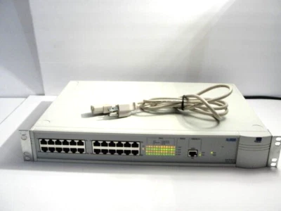 3COM SAuper Stack II Switch 1000 3C16900A 24-Port Rack Mount Unit W/Power Cord - Image 1 of 4