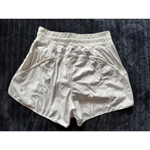 Lululemon Women's Hotty Hot Shorts White Athletic Running Lightweight Size 10 - Picture 1 of 9