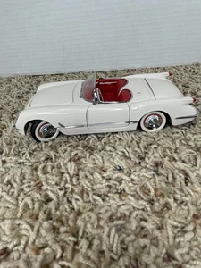 Franklin Mint 1953 Chevy Corvette Roadster 1/24 Polo White - Picture 1 of 19