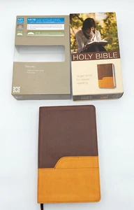 Zondervan NIV Large Print Lay-Flat Holy Bible Duo-Tone Chocolate/Amber w/Box - Imagen 1 de 10