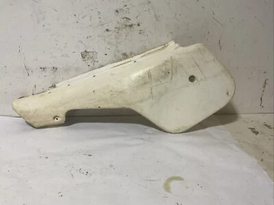 Husqvarna WR250 - 1985 侧盖 - 右侧 - 无裂纹 - 所有标签都很好 — 第 1/4 张图片