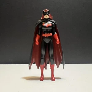 "Figura de acción Mattel DC Universe Infinite Heroes Crisis Batwoman 2008 3,75""" - Imagen 1 de 7