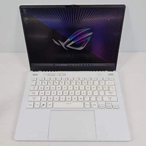 ASUS ROG Zephyrus G14 14" Ryzen 9 6900HS 3.3GHz 16GB RAM 1TB SSD Radeon RX 6700S - Picture 1 of 11