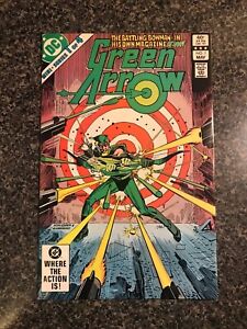 green arrow 1 1983 VF+! 1st solo series!