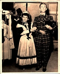 Benham Bros. VTG Photo Silly Vaudeville Comedy Comic Act Beautiful Woman Maid - Picture 1 of 2