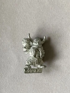 Citadel - Classic OOP Chaos Dwarf Mortar Loader miniature (metal) (5B1C) - Bild 1 von 2