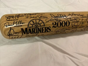 Seattle Mariner's MLB Limited Edition 2000 Wooden Baseball Bat Roster Signatures - Picture 1 of 8