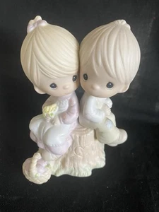 1978 Precious Moments "Love One Another"Figurine - E 1376 - Picture 1 of 6