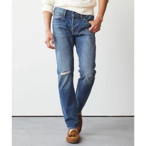 Todd Snyder Slim Fit Selvedge Jean In Destroyed Knee Wash 34/30 NWT! - Picture 1 of 1