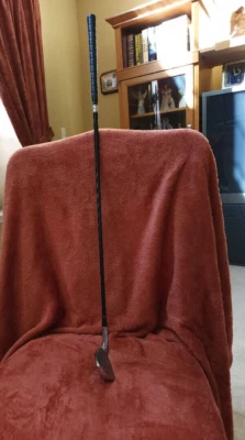 HENRY GRIFFITTS 绿色背面精密版型 9 号铁杆 — 第 1/4 张图片