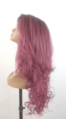 Peluca delantera de encaje precortado en capas negra y borgoña Ombre. Foto 1 de 4