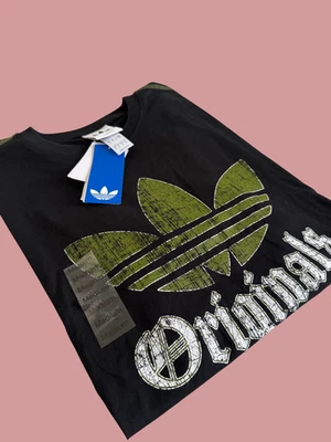 Adidas Originales Trifolio Envejecido Retro Camiseta Para Hombre Talla M - L - XL Negra Nueva Foto 1 de 4
