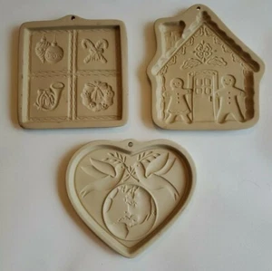 Brown Bag Cookie Mold Christmas 1997 Gingerbread 1996 Pampered Chef peace 2002 - Picture 1 of 12