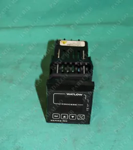 Controlador de temperatura Watlow, 965A-3FK0-0000, NUEVO - Imagen 1 de 4