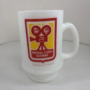 UNIVERSAL STUDIOS CALIFORNIA DIRECTOR MILCHGLAS KAFFEETASSE HOLLYWOOD 70er JAHRE - Bild 1 von 5
