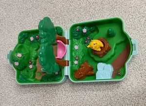 De colección 1997 Tomy Nintendo Pokemon Polly Pocket Viridian Forest con Pikachu - Imagen 1 de 16